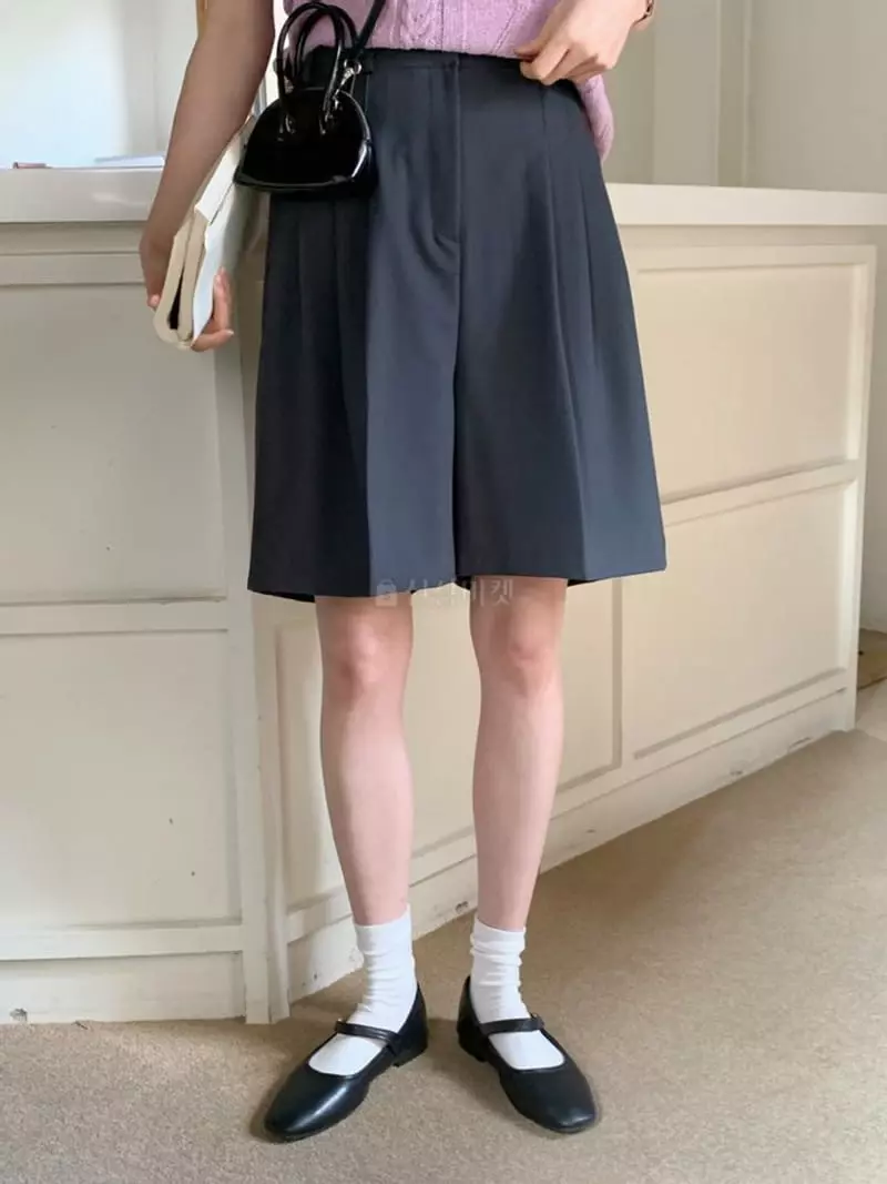 Moheli - Korean Women Fashion - #momslook - Hawa Short Pants - 5