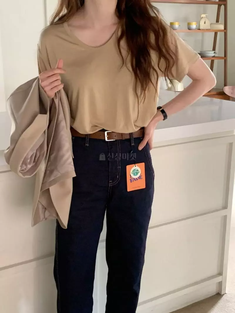 Moheli - Korean Women Fashion - #momslook - Clao Tee - 2