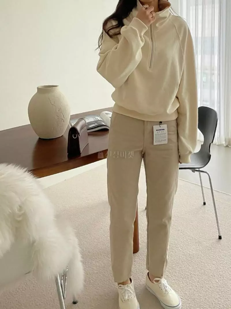 Moheli - Korean Women Fashion - #momslook - Non Pade Slit Jeans - 5