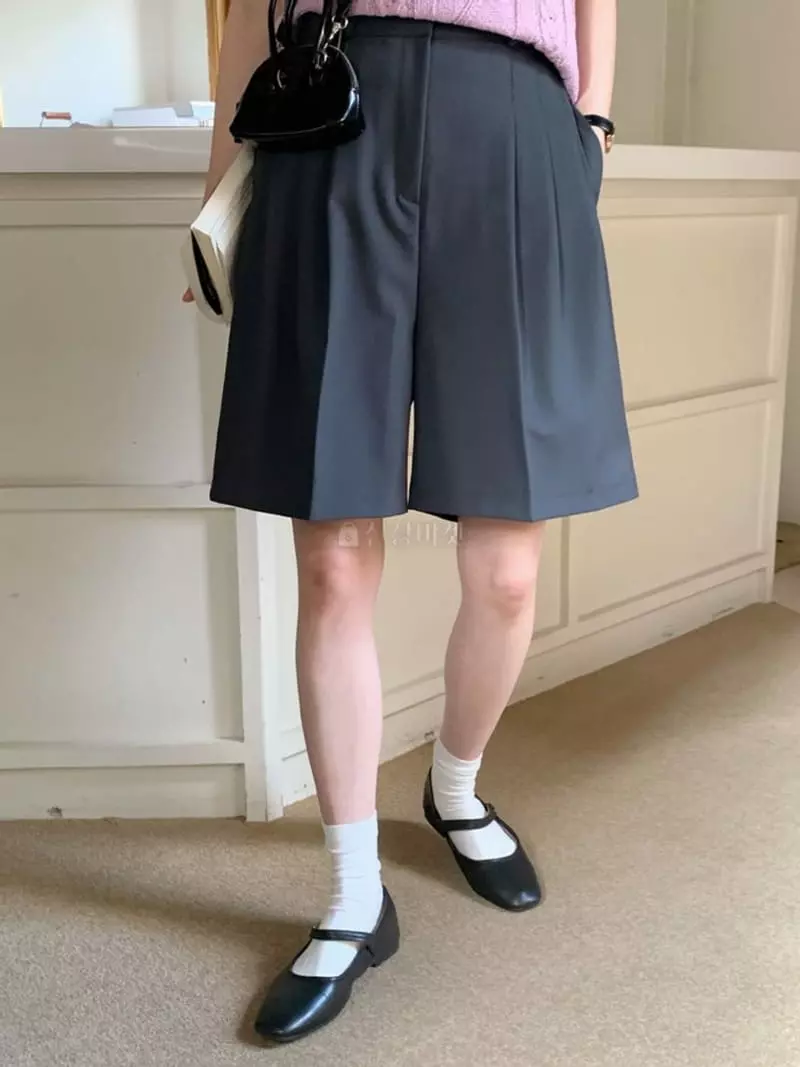 Moheli - Korean Women Fashion - #momslook - Hawa Short Pants - 4