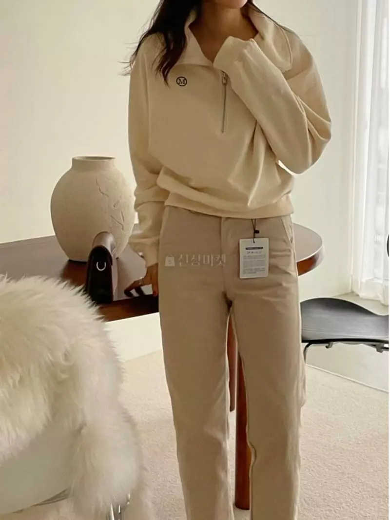 Moheli - Korean Women Fashion - #momslook - Non Pade Slit Jeans - 4