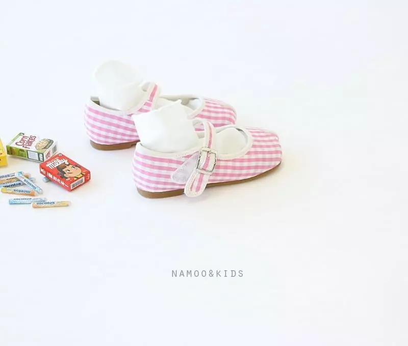 Namoo & Kids - Korean Children Fashion - #designkidswear - Mare Check Merry Jane  - 3