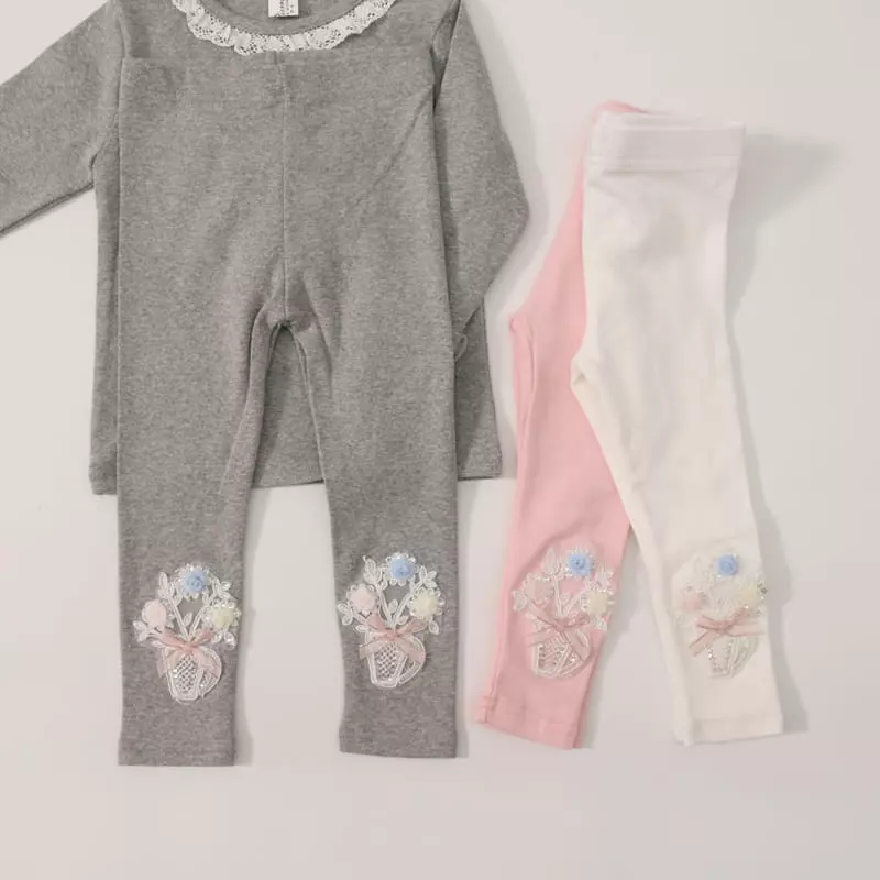 New-Pierrot - Korean Children Fashion - #kidsshorts - Flower Bucket Leggings - 2