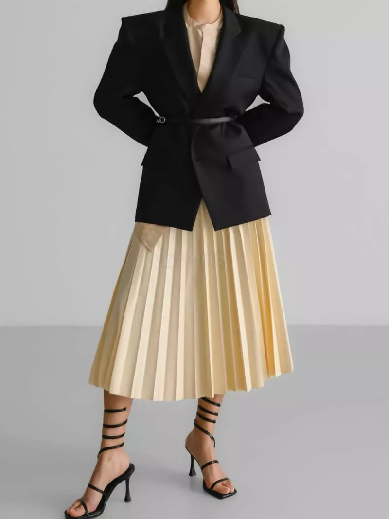 Paper Moon - Korean Women Fashion - #momslook - Square Shoulder Oversize Twill Jacket