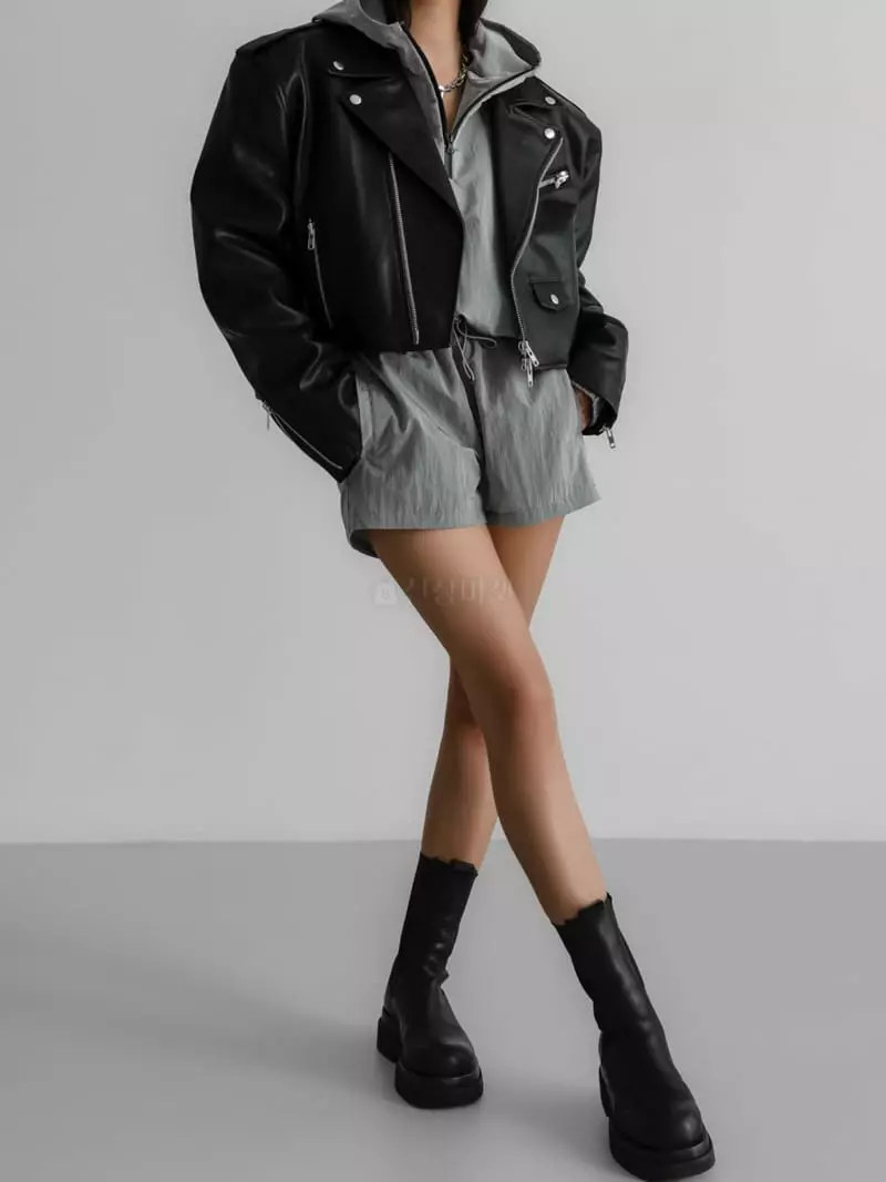 Paper Moon - Korean Women Fashion - #momslook - Oversize Leather Crop Jacket - 2