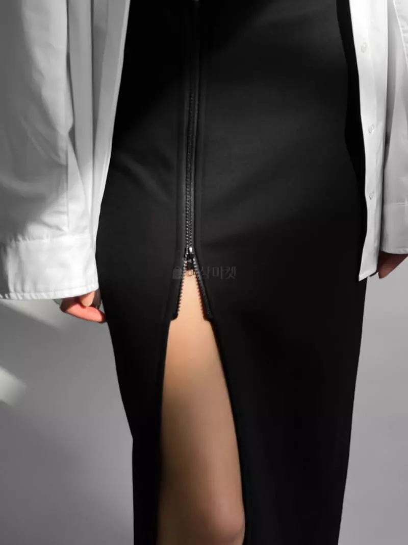 Paper Moon - Korean Women Fashion - #momslook - Sweat Zipper Detail Skirt