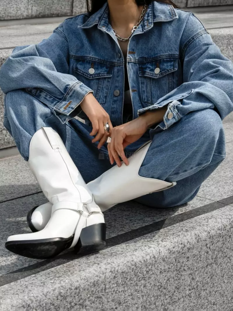 Paper Moon - Korean Women Fashion - #pursuepretty - Blue Denim Jumpsuit - 5