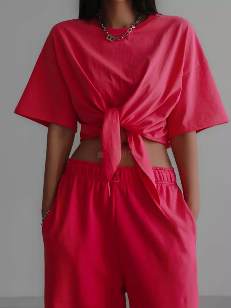 Paper Moon - Korean Women Fashion - #romanticstyle - Front Detail Crop Tee - 5