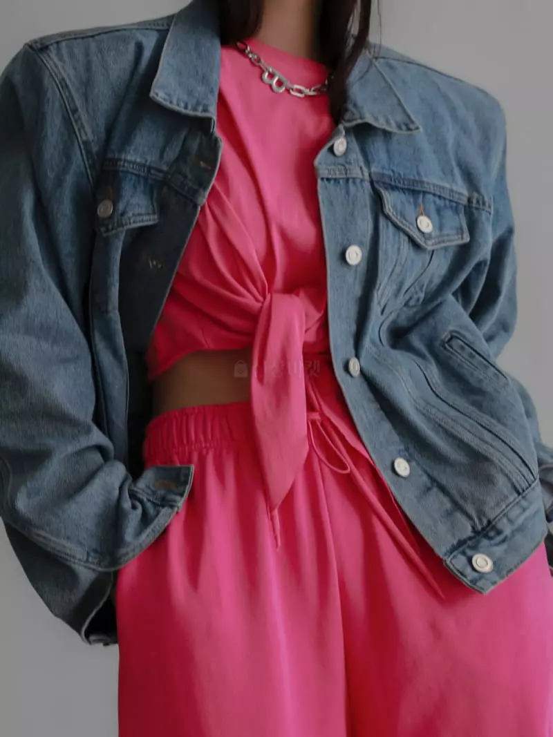 Paper Moon - Korean Women Fashion - #romanticstyle - Maxy Pad Shoulder Denim Jacket - 2