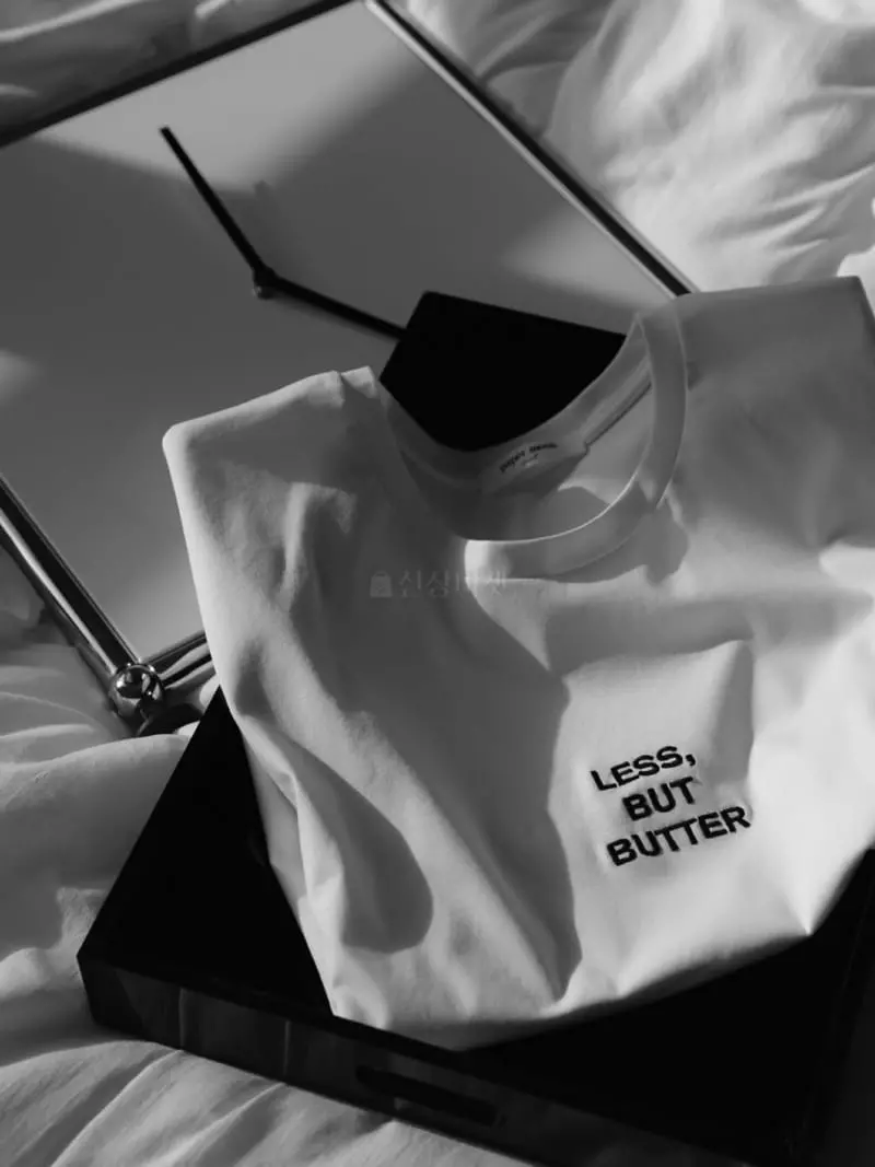 Paper Moon - Korean Women Fashion - #thatsdarling - Butter Tee - 3