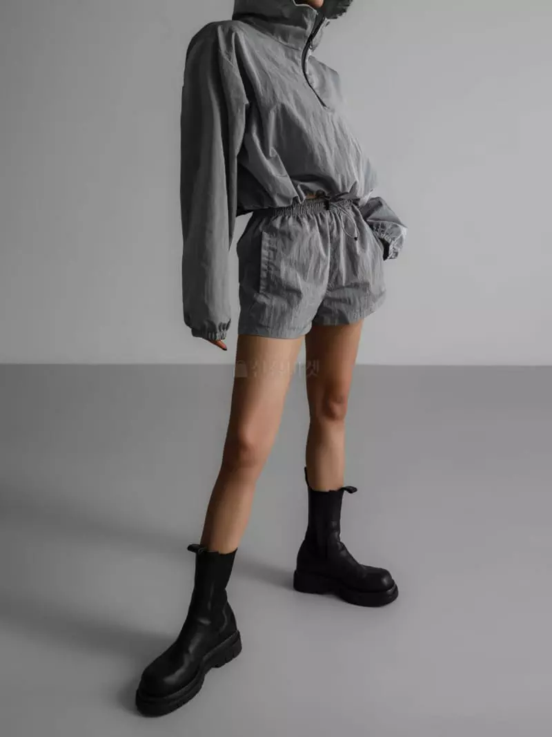 Paper Moon - Korean Women Fashion - #thatsdarling - Matel Technical Shorts - 4