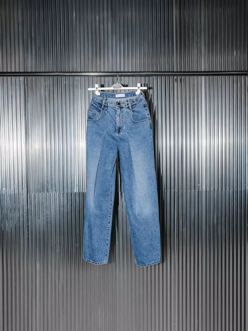 Paper Moon - Korean Women Fashion - #thelittlethings - Layered Tuck Detail Jeans