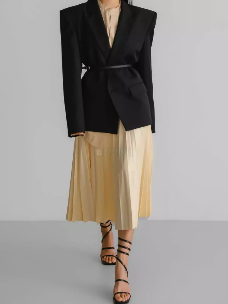 Paper Moon - Korean Women Fashion - #womensfashion - Square Shoulder Oversize Twill Jacket - 2