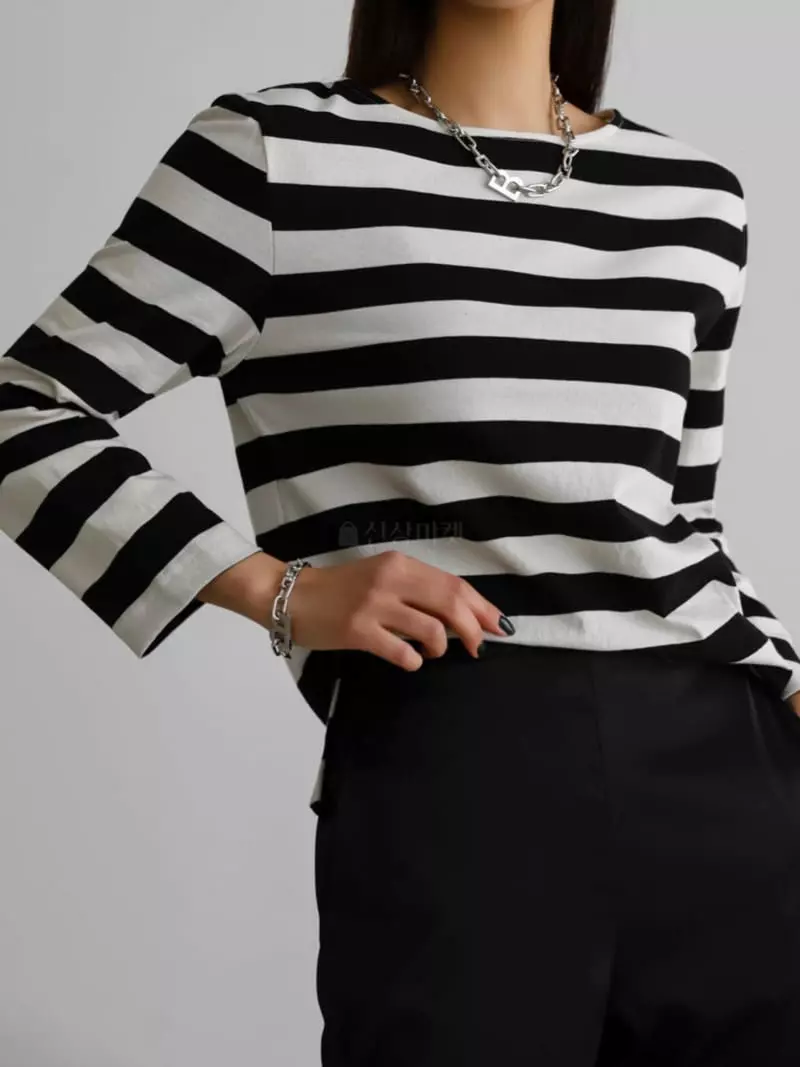 Paper Moon - Korean Women Fashion - #womensfashion - Stripes Slim Fit Tee - 3