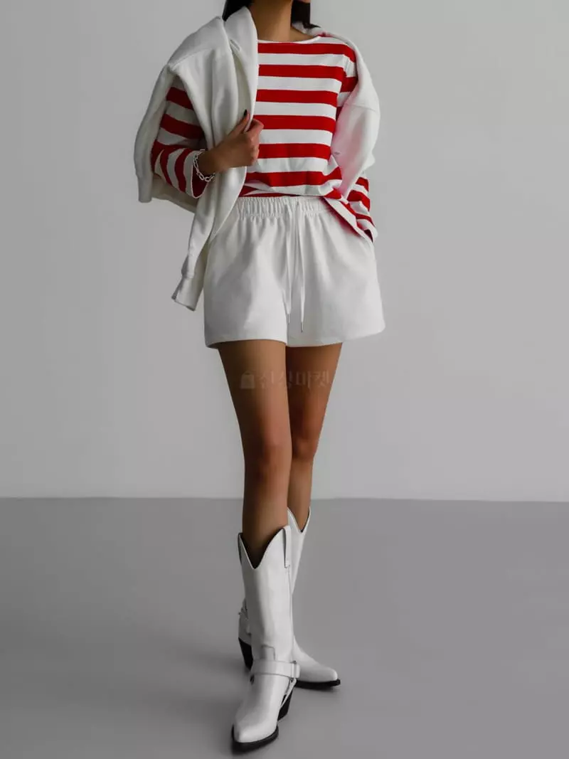 Paper Moon - Korean Women Fashion - #womensfashion - Judge Sweat Shorts
