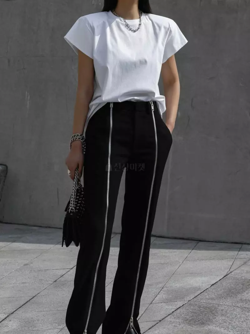 Paper Moon - Korean Women Fashion - #womensfashion - Classic Paded Tee