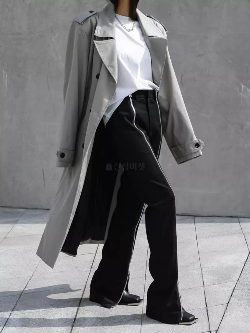 Paper Moon - Korean Women Fashion - #womensfashion - Paded Detail Trench Coat - 7