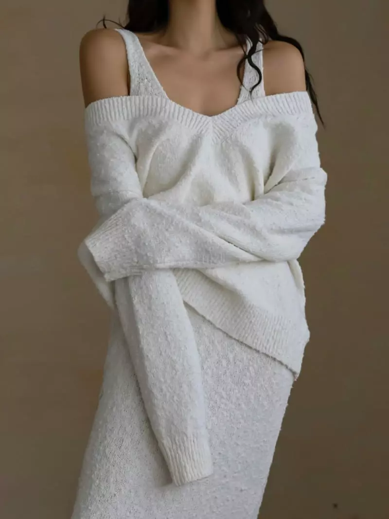 Paper Moon - Korean Women Fashion - #womensfashion - Over Size V Knit Top - 5