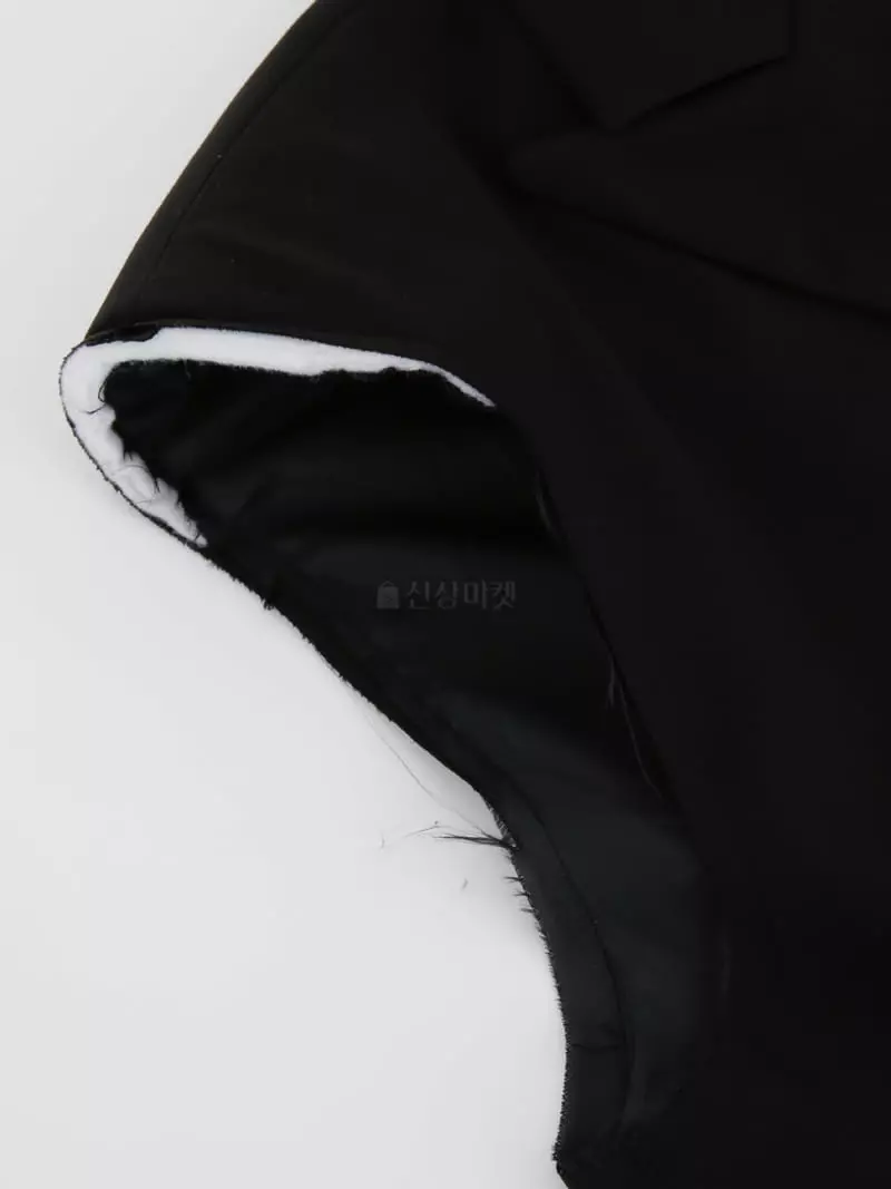 Pic - Korean Women Fashion - #womensfashion - Cutting Vest Long Jacket - 4