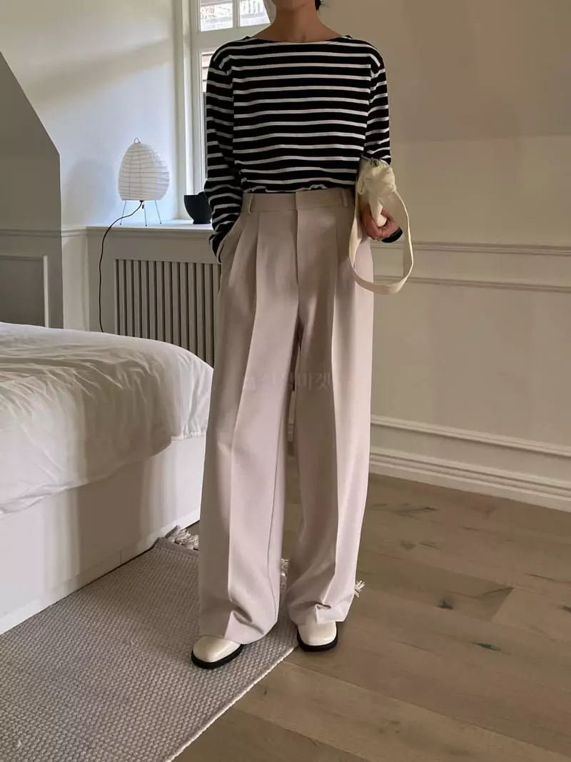 Plat - Korean Women Fashion - #momslook - Saint Stripes Tee - 4