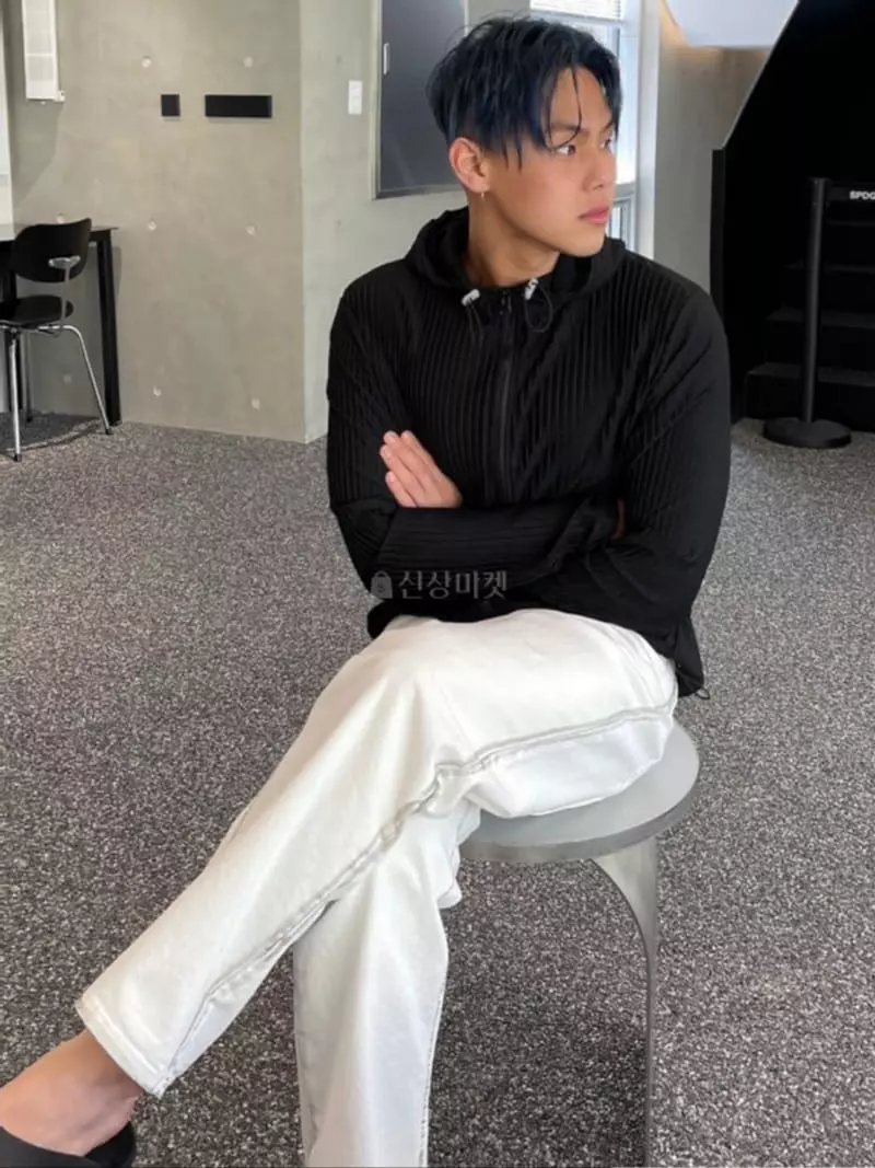 Recover - Korean Women Fashion - #shopsmall - Hand Printing White Jeans