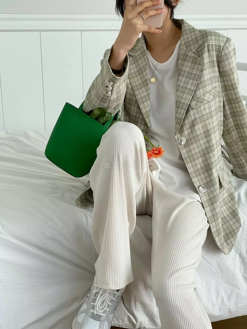 Reve - Korean Women Fashion - #momslook - Welcome Jacket - 3