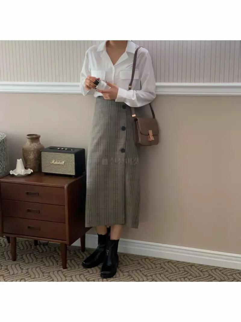Reve - Korean Women Fashion - #momslook - Unbalance Check Skirt