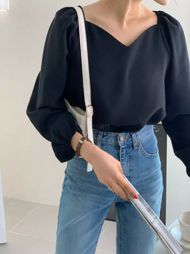 Reve - Korean Women Fashion - #momslook - Aden Heart Neck Blouse - 7