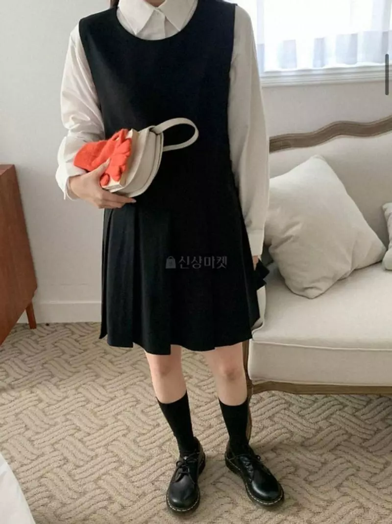 Reve - Korean Women Fashion - #momslook - Square One-piece - 3