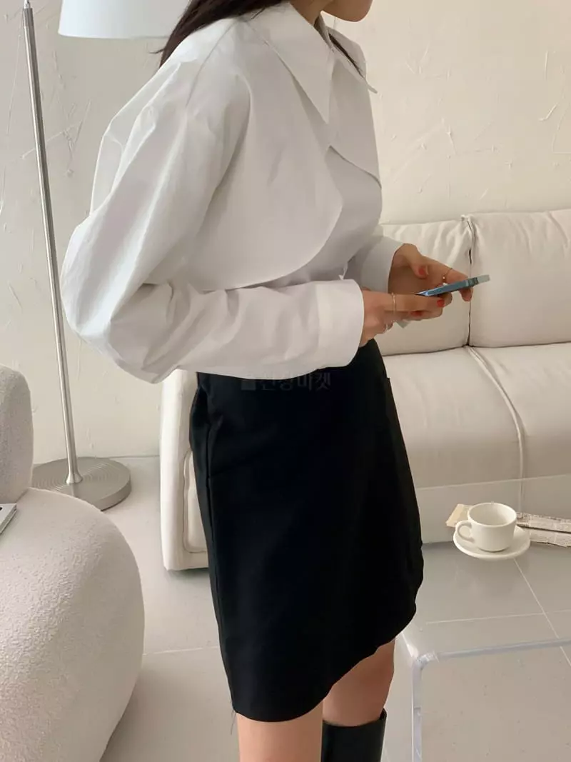 Reve - Korean Women Fashion - #momslook - Move Crop Shirt - 3