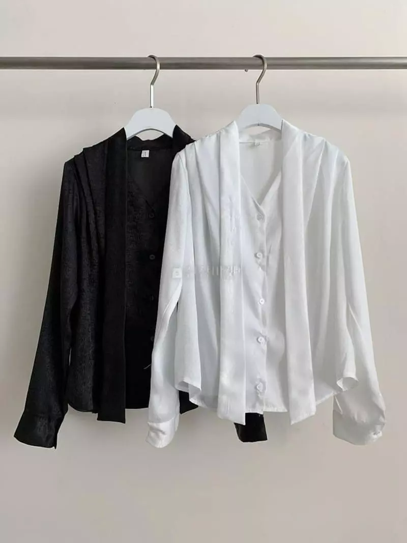 Reve - Korean Women Fashion - #romanticstyle - Tie Blouse  - 4
