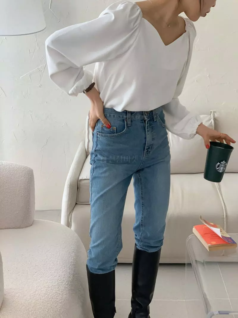 Reve - Korean Women Fashion - #vintageinspired - Aden Heart Neck Blouse - 9