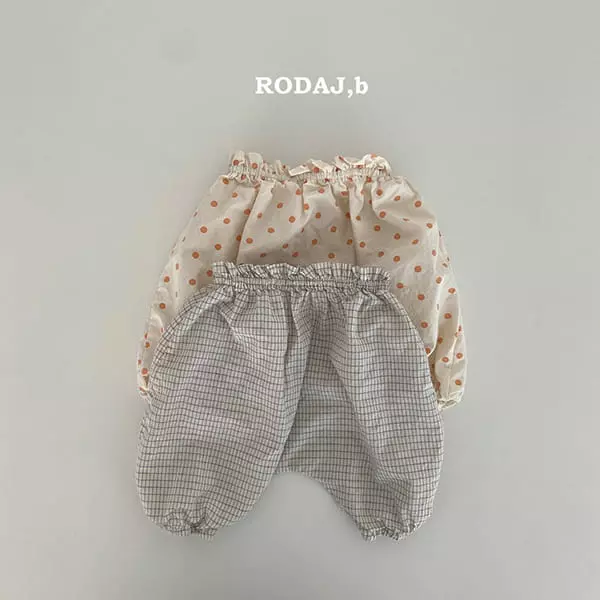 Roda J - Korean Baby Fashion - #babylifestyle - Bebe Barbie Pants - 2
