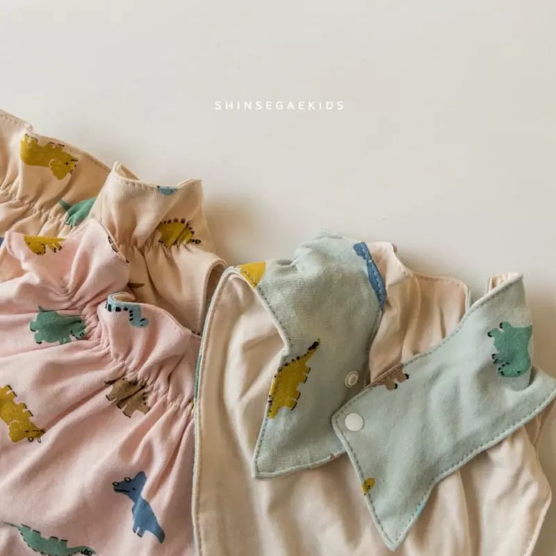 Shinseage Kids - Korean Baby Fashion - #babyoutfit - Dino Scarf Bib - 2
