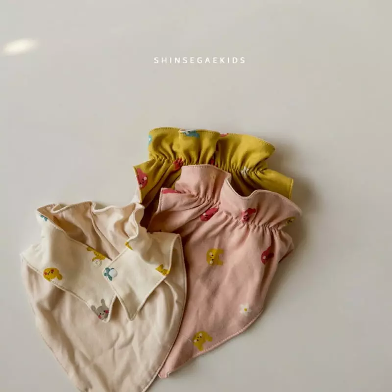 Shinseage Kids - Korean Baby Fashion - #babywear - Flower Rabbir Scarf Bib