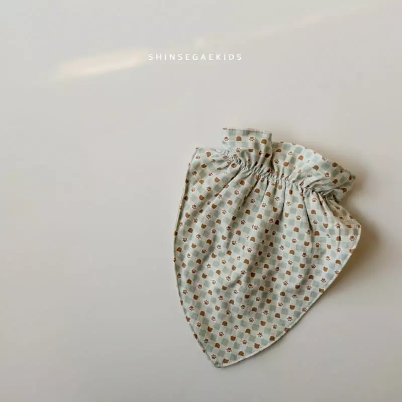 Shinseage Kids - Korean Baby Fashion - #onlinebabyboutique - Check Foot Printing Scarf Bib - 4