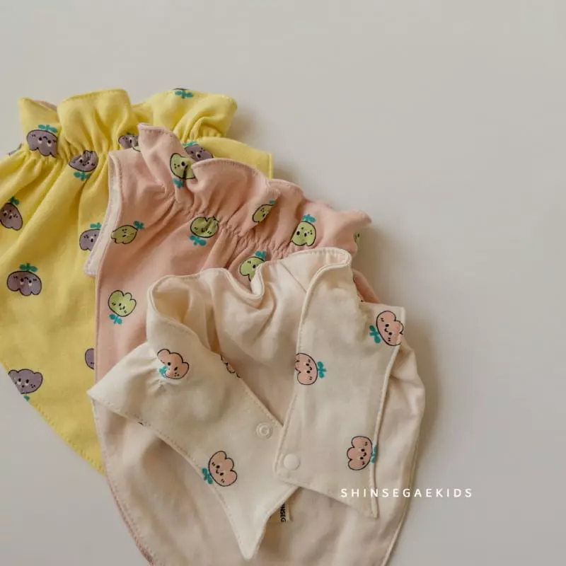 Shinseage Kids - Korean Baby Fashion - #onlinebabyshop - Tulip Scarf Bib - 2