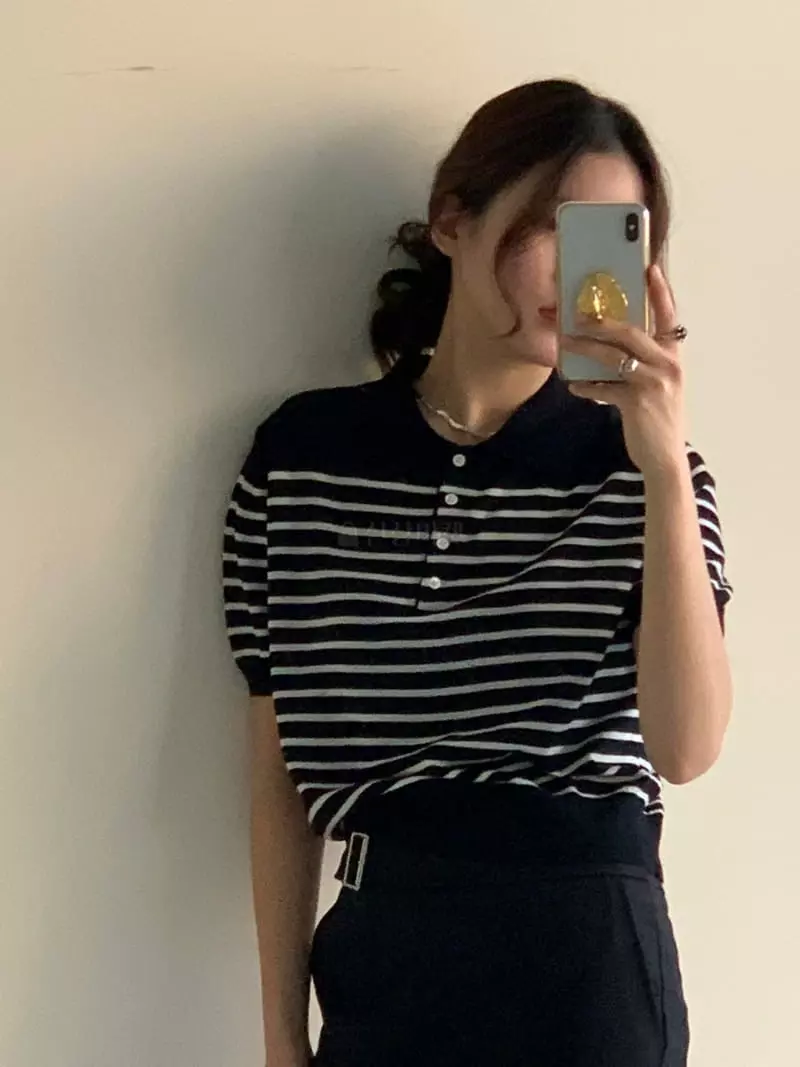 Sof - Korean Women Fashion - #vintagekidsstyle - Stripes Collar Knit