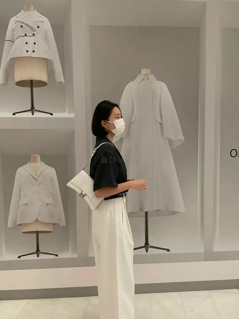 Sono De Seoul - Korean Women Fashion - #restrostyle - Crinkle Short Sleeves Tee - 8
