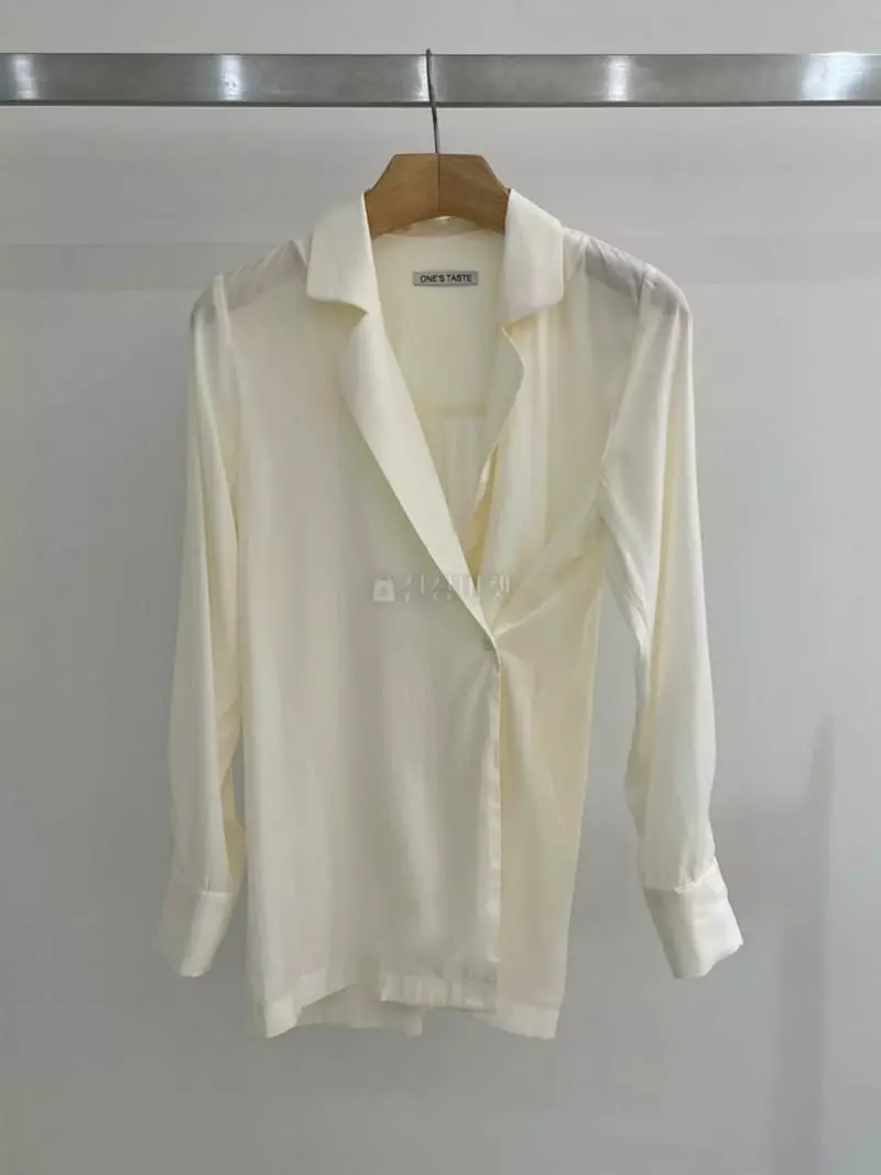 Taste - Korean Women Fashion - #womensfashion - Wrap Blouse - 2