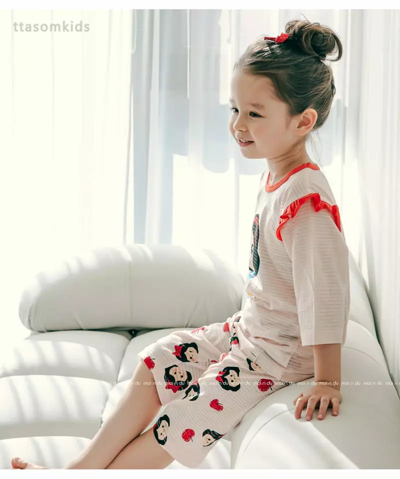 Ttasom - Korean Children Fashion - #Kfashion4kids - Ribbon Princess Jacquard Capri Easywear - 5