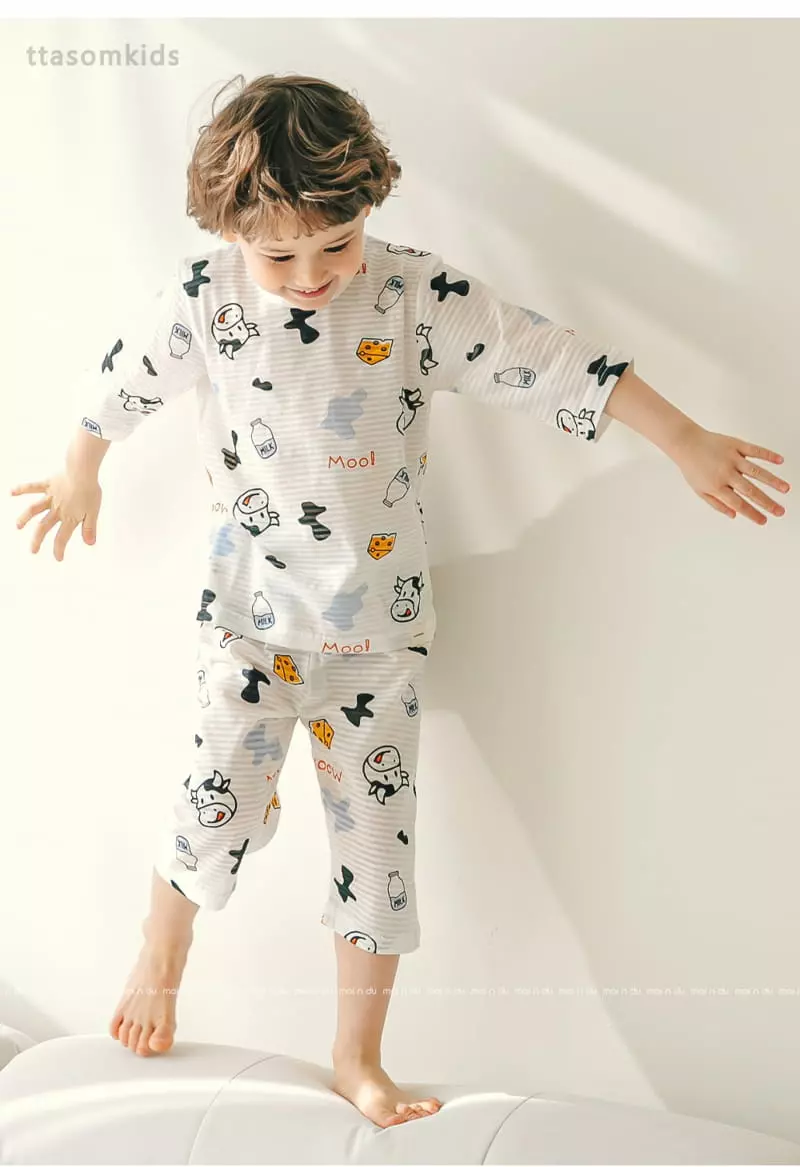 Ttasom - Korean Children Fashion - #fashionkids - Cheese Cow Jacquard Capri Easywear - 6