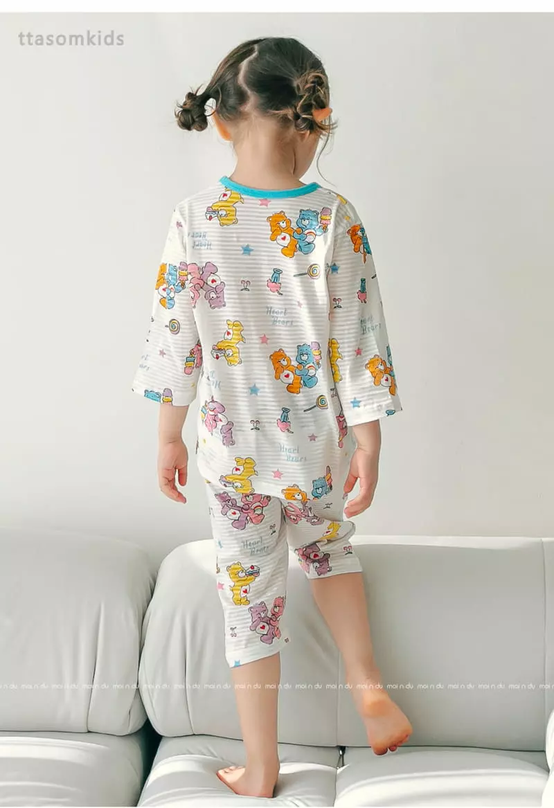 Ttasom - Korean Children Fashion - #kidsshorts - Heart Bear Jacquard Capri Easywear - 6