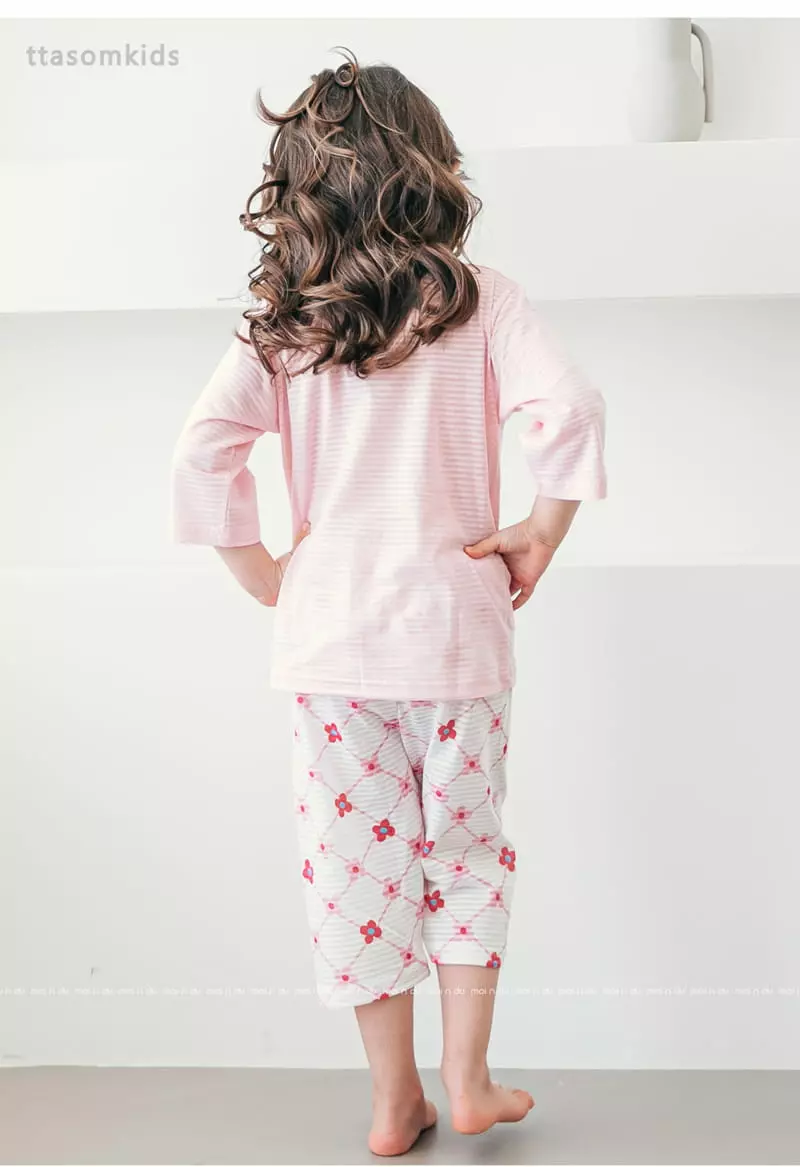 Ttasom - Korean Children Fashion - #kidzfashiontrend - Dandelion Girl Jacquard Capri Easywear - 6