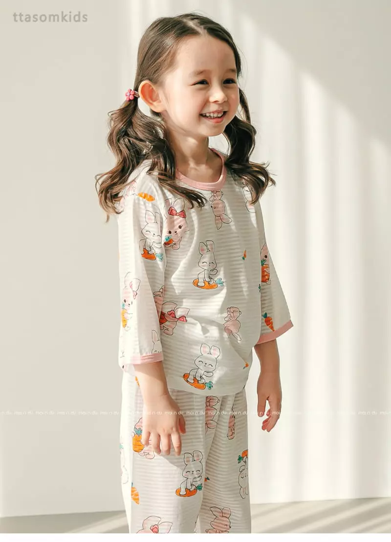 Ttasom - Korean Children Fashion - #prettylittlegirls - Rabbit Friends Jacquard Capri Easywear - 2