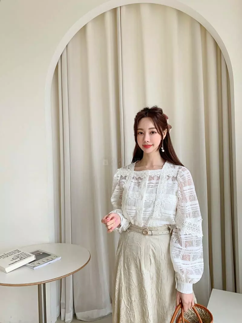 Vincent - Korean Women Fashion - #momslook - Check Lace Blouse