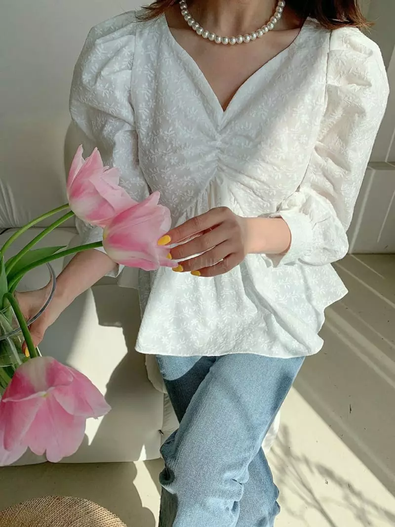 Vincent - Korean Women Fashion - #vintagekidsstyle - Flower Blouse