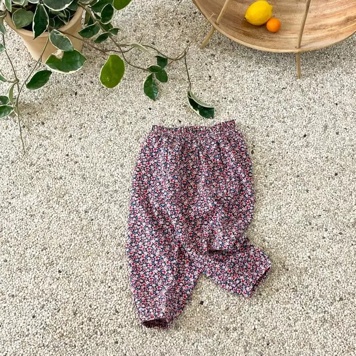 Woodie - Korean Children Fashion - #kidsshorts - Flower Pants - 2