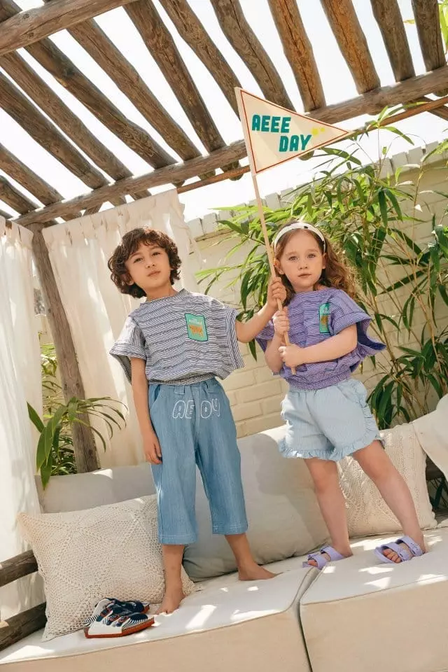 Aeeeday - Korean Children Fashion - #childrensboutique - Kitty Stripes Tee - 2