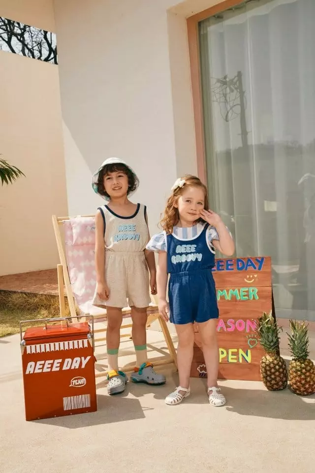 Aeeeday - Korean Children Fashion - #designkidswear - Terry Sleeveless Jumpsuit - 2
